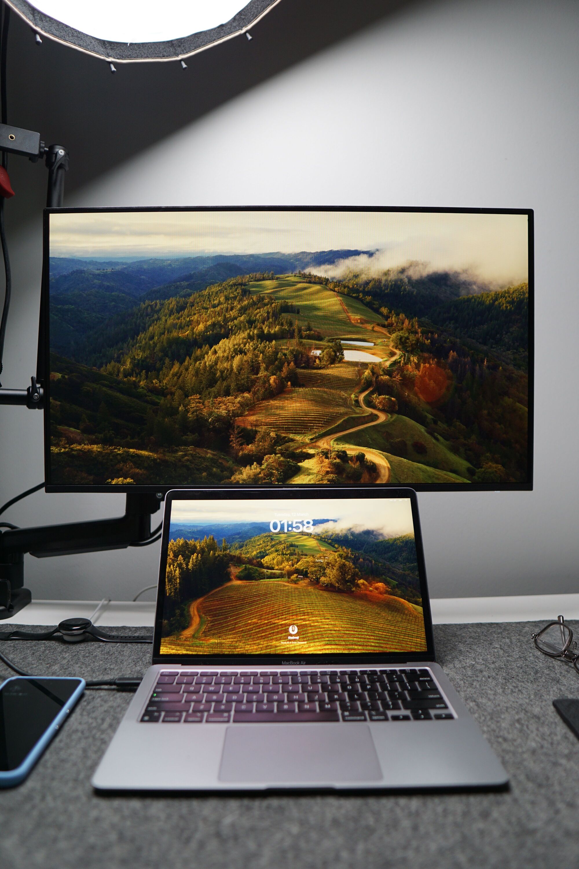 Cara Menghubungkan Laptop ke TV dengan Mudah